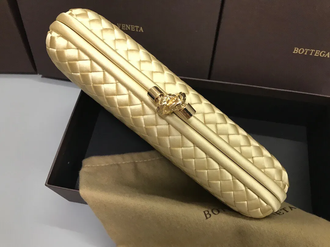 Style No. (8651), upgraded version of full silk evening bag inside and outside~~~INTRECCIATO woven IMPERO STRETCH KNOT clutch bag, hand-woven silk, smooth satin piping, Intrecciato engraved metal buckle, silk satin lining. Large size: 25cm*10cm*5cm